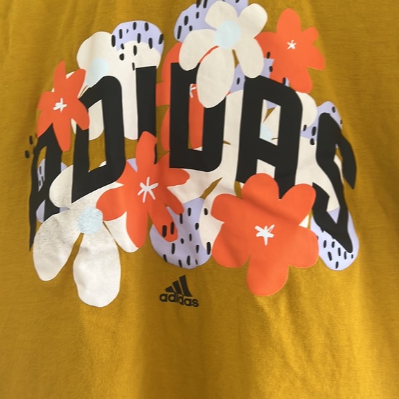 Adidas shirt - Picture 3 of 3
